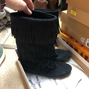Women’s Minnetonka boots